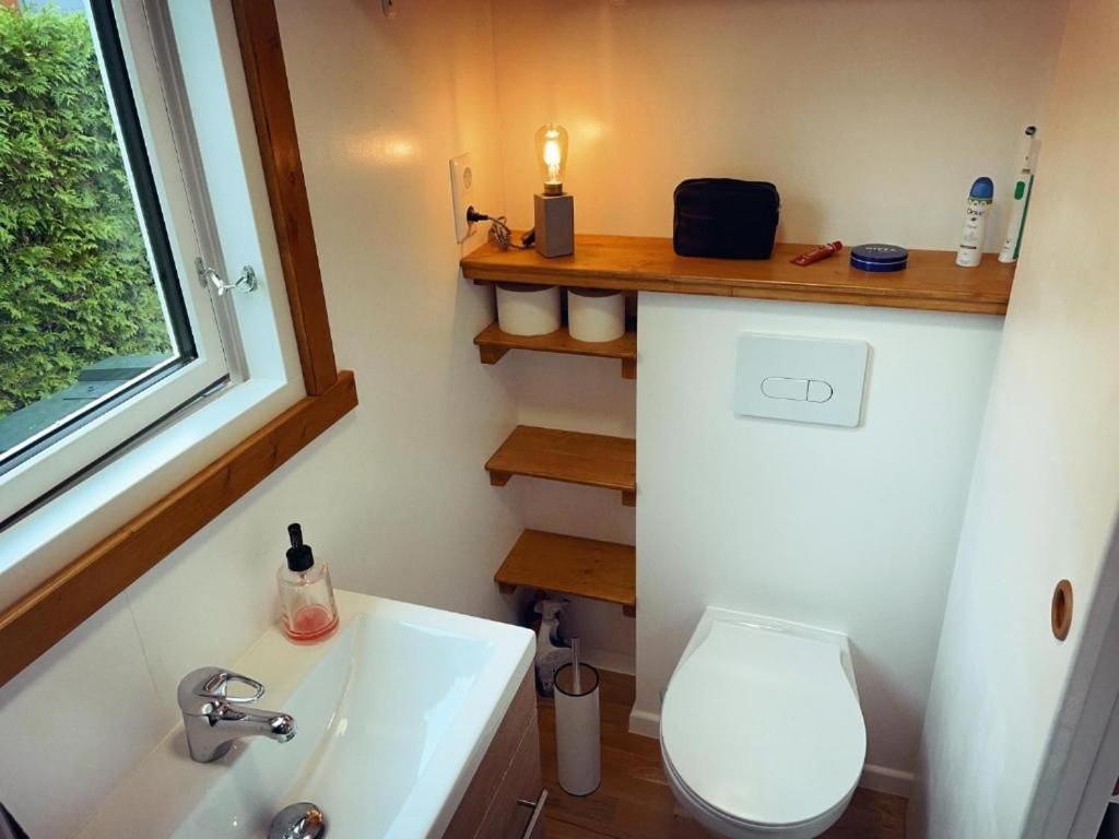 Tiny House Fleesensee Mit Eigenem Garten Und Nur Wenige Meter Vom Seeufer Göhren-Lebbin Екстериор снимка